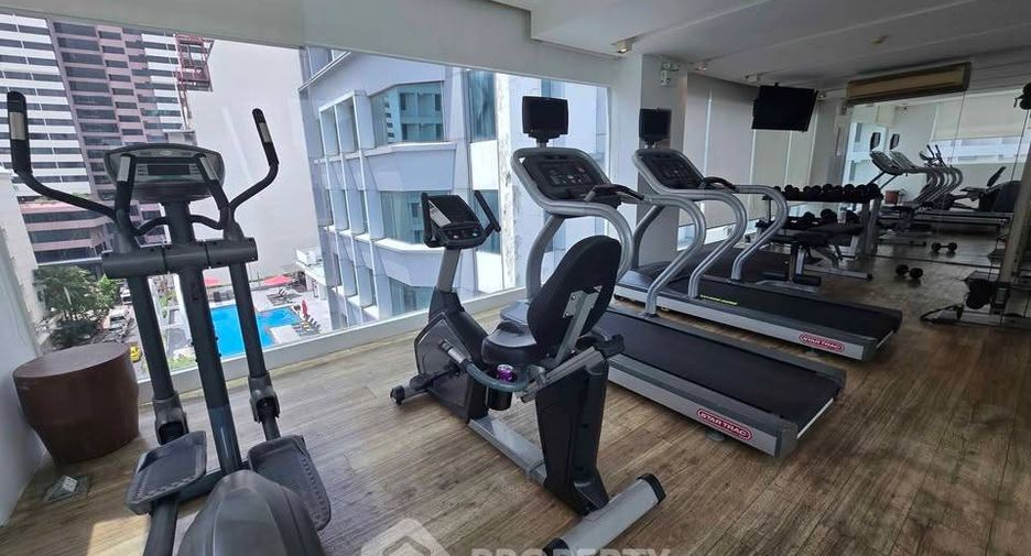 For rent 1 bed condo in Watthana, Bangkok