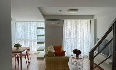 For rent 2 ベッドルーム condo in Huai Khwang, Bangkok