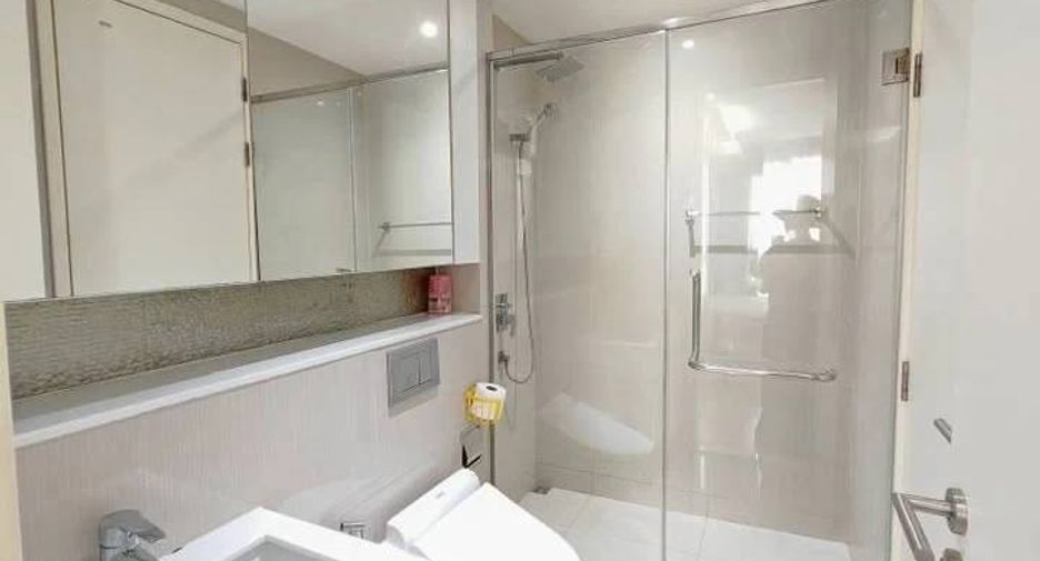 For rent 1 bed condo in Watthana, Bangkok