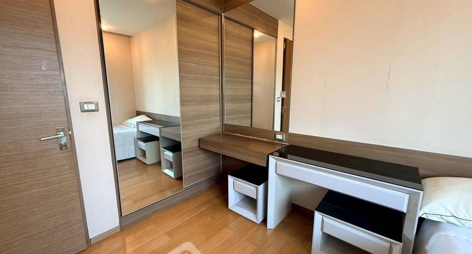 For rent and for sale 2 bedrooms condo in Sathon, Bangkok