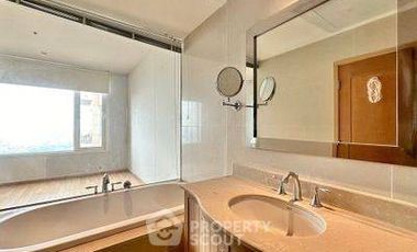 For sale 2 bedrooms condo in Sathon, Bangkok