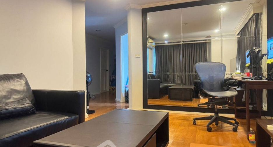 For sale 2 bedrooms condo in Chatuchak, Bangkok