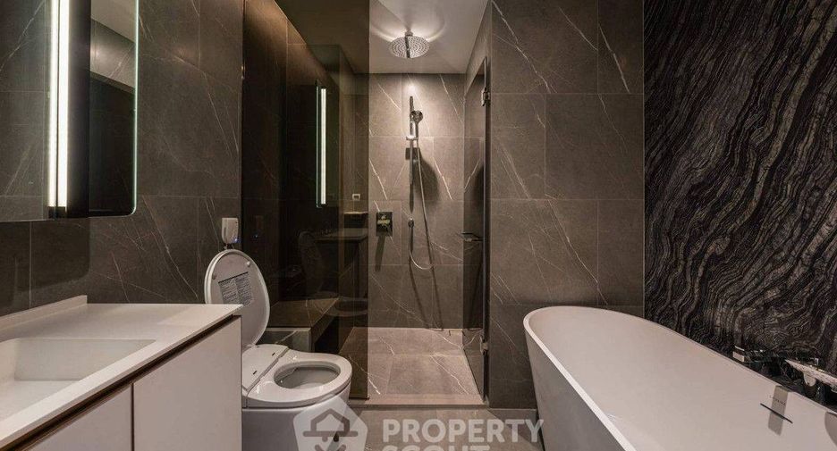 For rent and for sale 2 bedrooms condo in Watthana, Bangkok