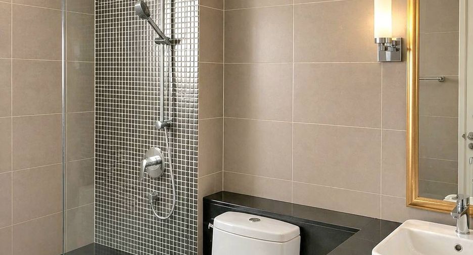 Аренда и продажа 1 кровать кондо в Хуаи Кхщанг, Бангкок