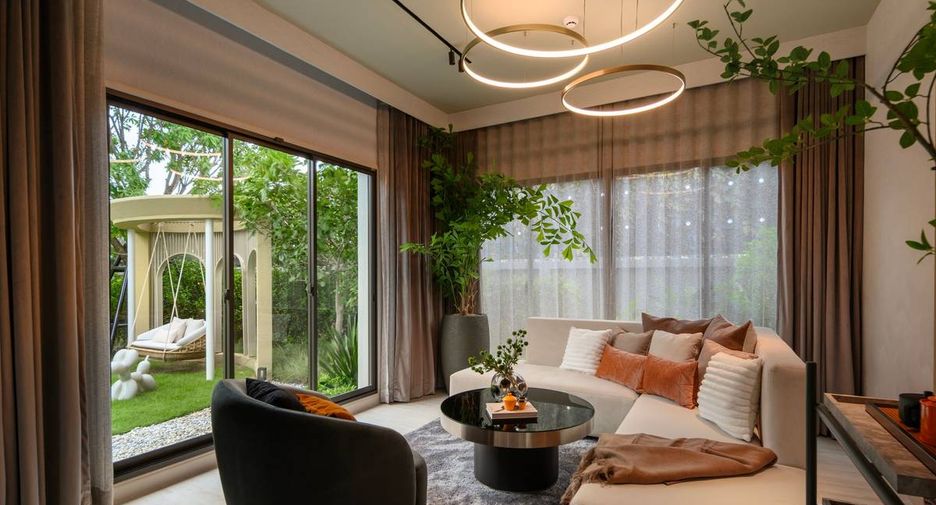 For sale 4 bedrooms house in Bang Khae, Bangkok