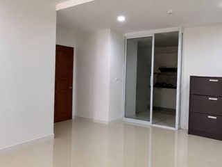 For sale 2 bedrooms condo in Din Daeng, Bangkok