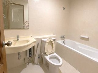 For sale 2 bedrooms condo in Din Daeng, Bangkok