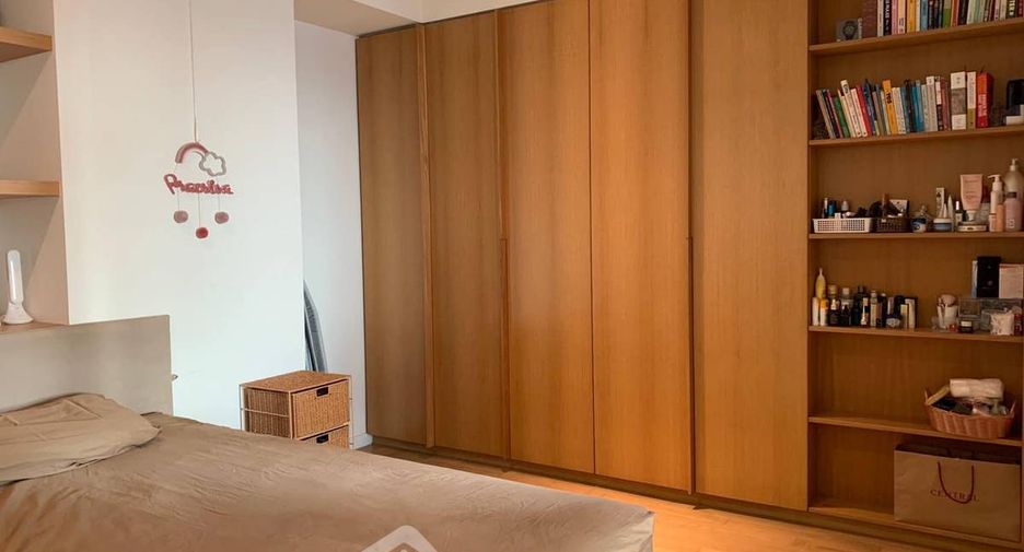 For sale 1 bed condo in Yan Nawa, Bangkok