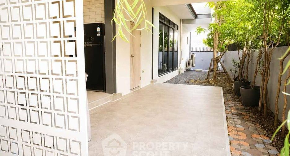 À vendre 4 chambres maison à Mueang Chon Buri, Chonburi