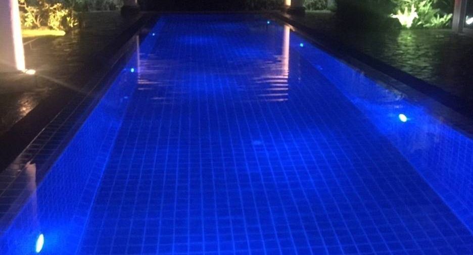 For sale 4 bedrooms condo in Bang Saray, Pattaya