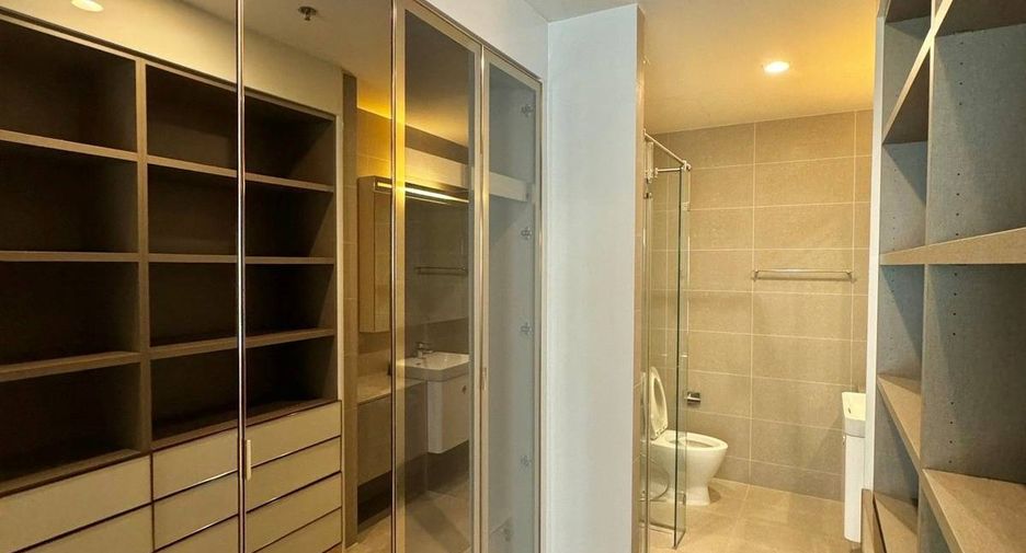 For sale 1 bed condo in Pathum Wan, Bangkok