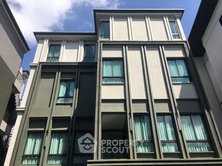 Casa en venta de 4 habitaciones en Suan Luang, Bangkok