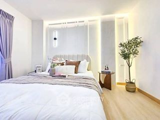 Wohnung zum Kauf mit 2 Zimmer in Phra Khanong, Bangkok