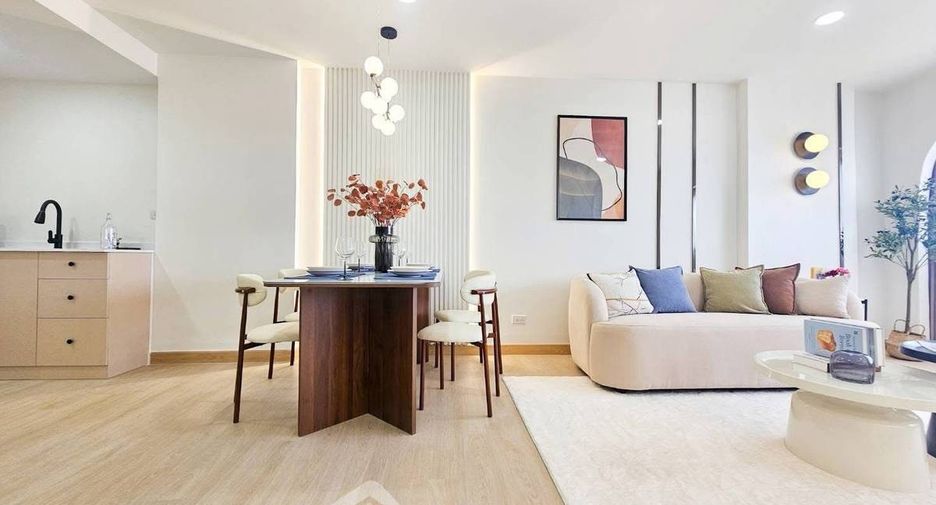 Wohnung zum Kauf mit 2 Zimmer in Phra Khanong, Bangkok