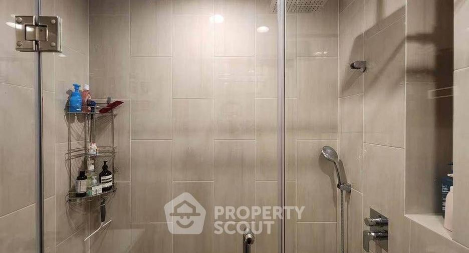 For sale 1 bed condo in Khlong Toei, Bangkok