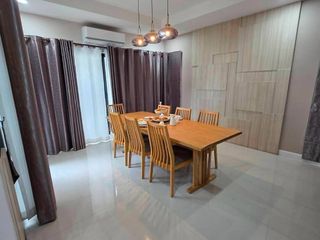 À vendre 3 chambres maison à Si Racha, Chonburi
