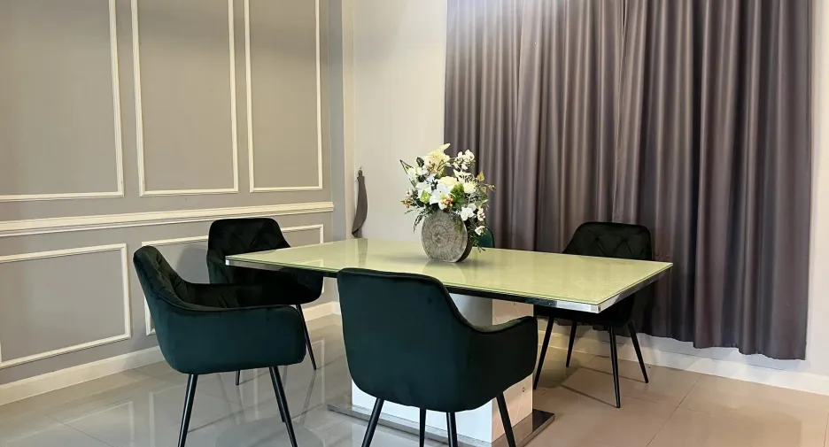 Haus zum Kauf mit 3 Zimmer in Saphan Sung, Bangkok