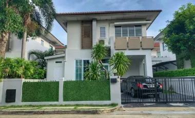 Haus zum Kauf mit 3 Zimmer in Saphan Sung, Bangkok
