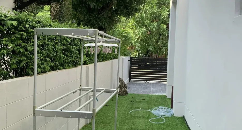 Haus zum Kauf mit 3 Zimmer in Saphan Sung, Bangkok