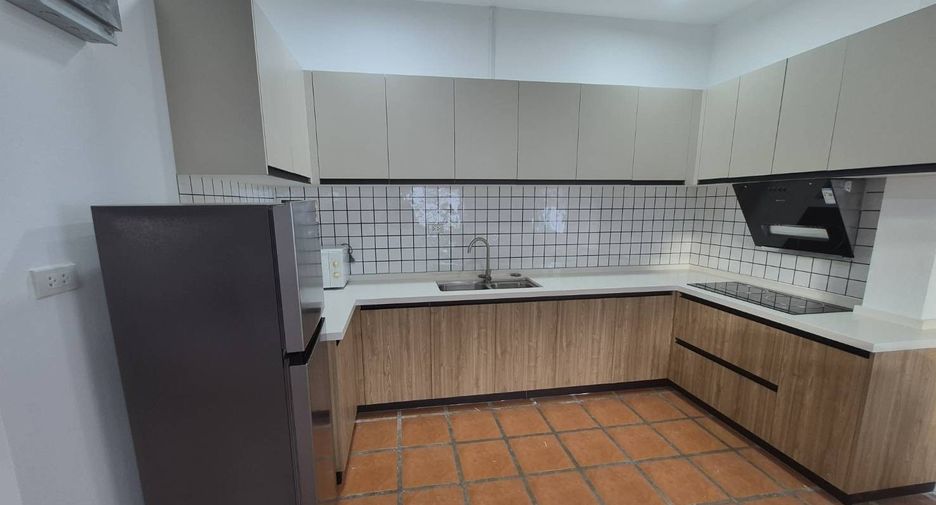 For rent 6 bedrooms villa in Hua Hin, Prachuap Khiri Khan