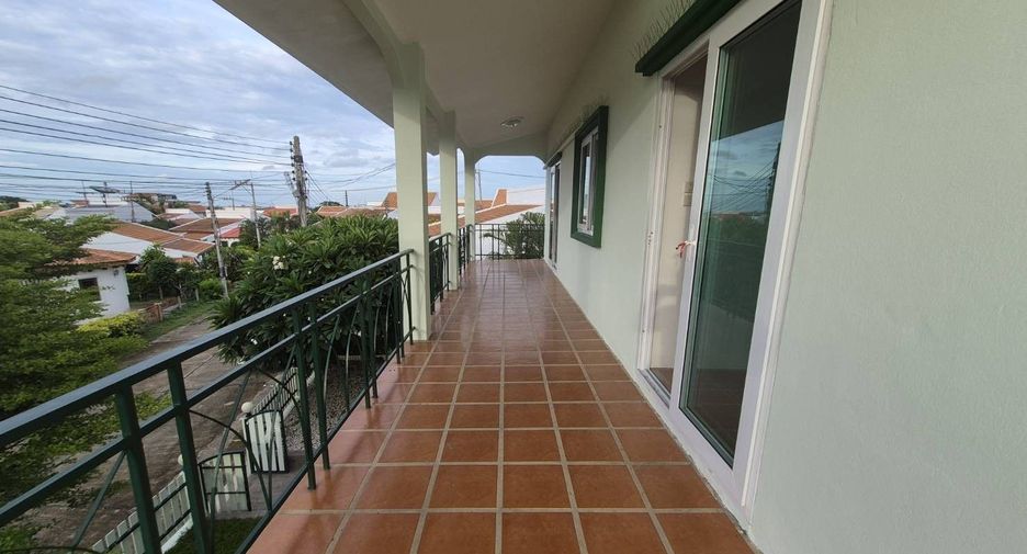 For rent 6 bedrooms villa in Hua Hin, Prachuap Khiri Khan