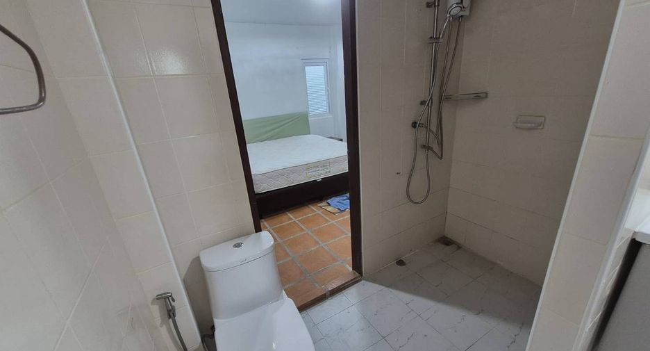 For rent 6 bedrooms villa in Hua Hin, Prachuap Khiri Khan