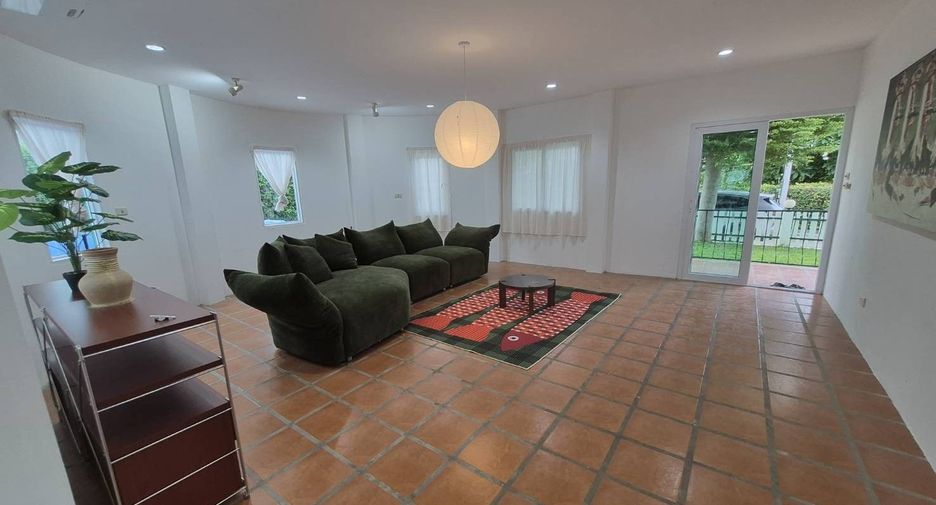 For rent 6 bedrooms villa in Hua Hin, Prachuap Khiri Khan