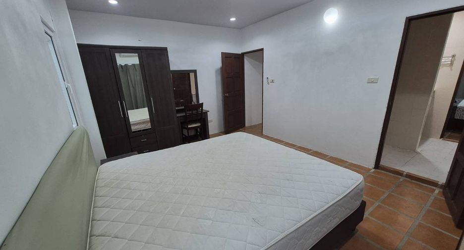 For rent 6 bedrooms villa in Hua Hin, Prachuap Khiri Khan