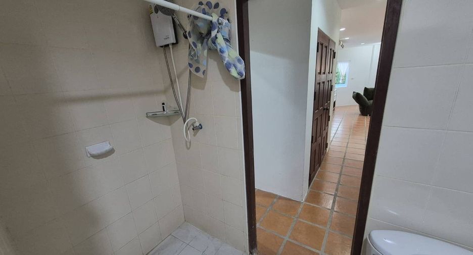 For rent 6 bedrooms villa in Hua Hin, Prachuap Khiri Khan