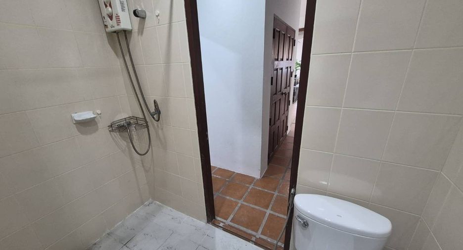 For rent 6 bedrooms villa in Hua Hin, Prachuap Khiri Khan