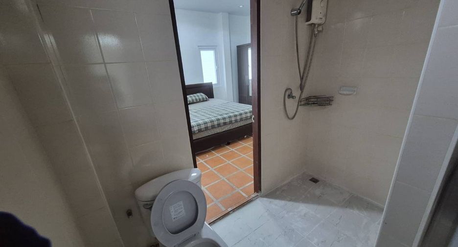 For rent 6 bedrooms villa in Hua Hin, Prachuap Khiri Khan