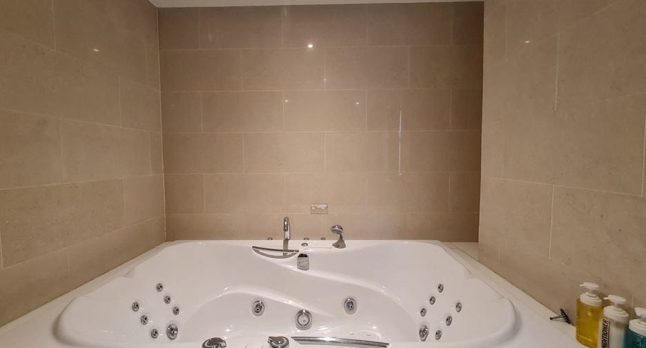 Wohnung zum Kauf mit 5 Zimmer in Kathu, Phuket