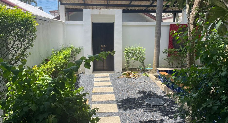 For sale and for rent 3 bedrooms villa in Mueang Phuket, Phuket