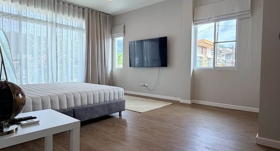 For rent 3 bedrooms house in Mueang Phuket, Phuket