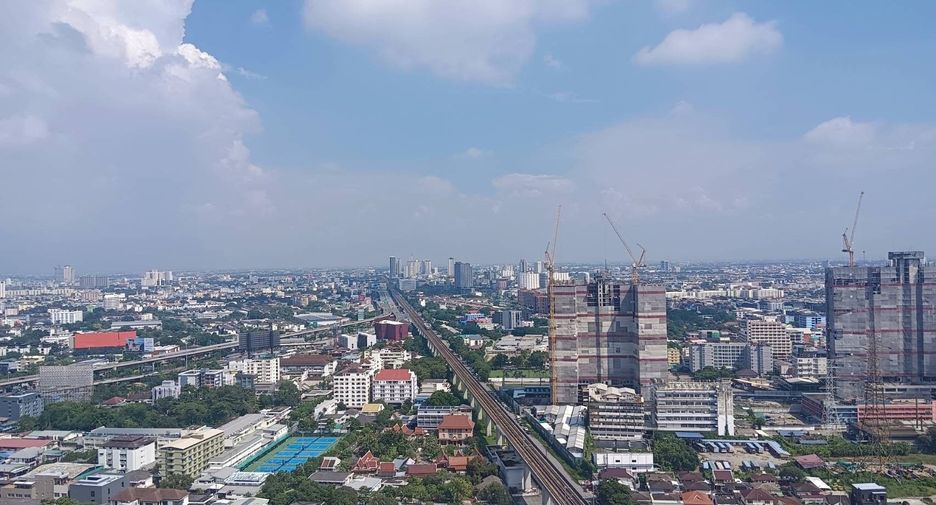 For sale スタジオ condo in Suan Luang, Bangkok