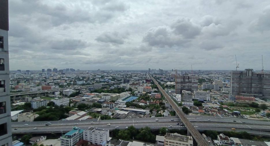 For sale スタジオ condo in Suan Luang, Bangkok