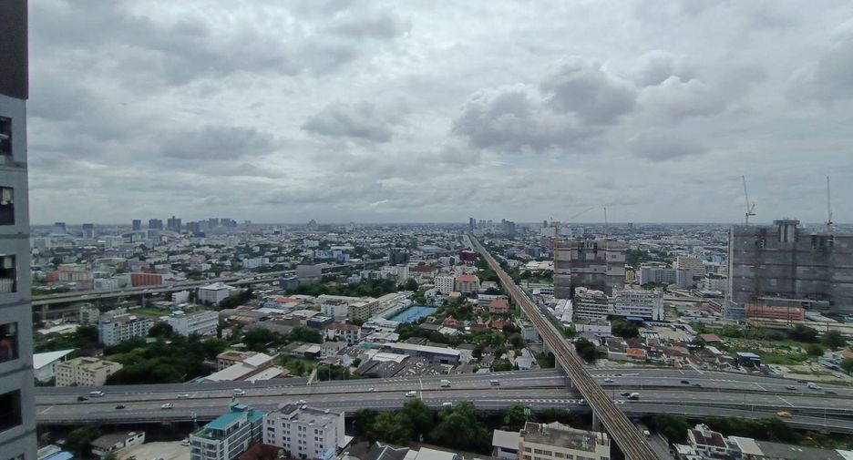 For sale スタジオ condo in Suan Luang, Bangkok