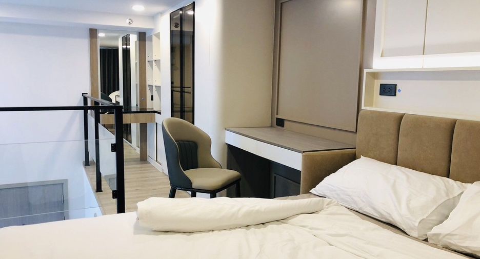 For rent 2 bedrooms condo in Bang Phlat, Bangkok