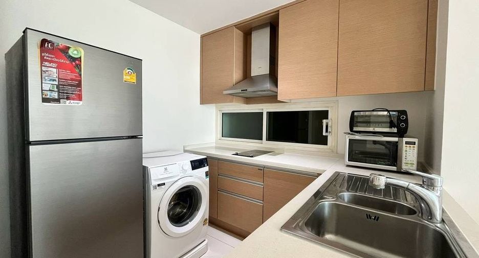 For rent 1 bed condo in Sathon, Bangkok