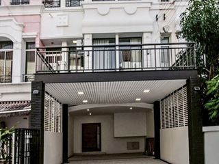 For rent 3 bedrooms townhouse in Mueang Samut Prakan, Samut Prakan