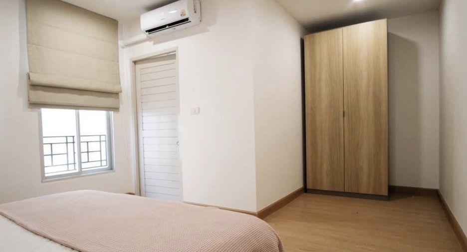 Reihenhaus zur Miete mit 3 Zimmer in Mueang Samut Prakan, Samut Prakan