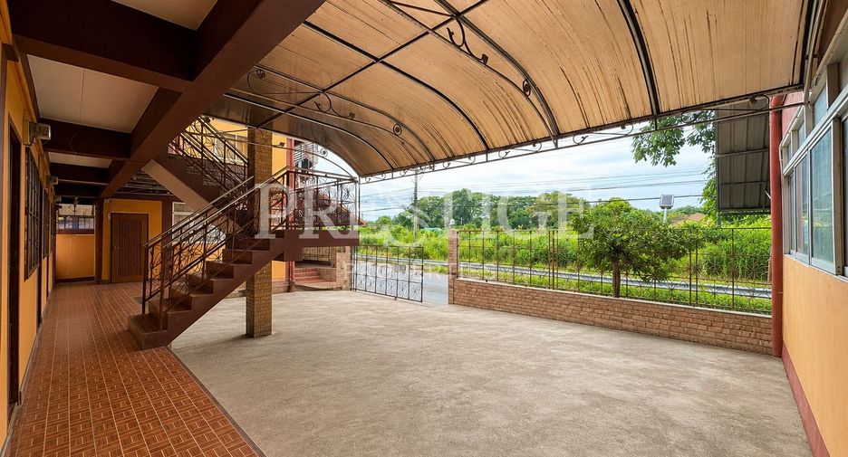 For sale 24 bedrooms retail Space in Bang Lamung, Chonburi