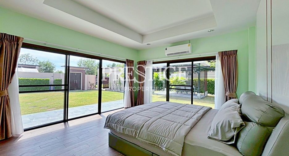 Casa en alquiler de 3 habitaciones en Huay Yai, Pattaya