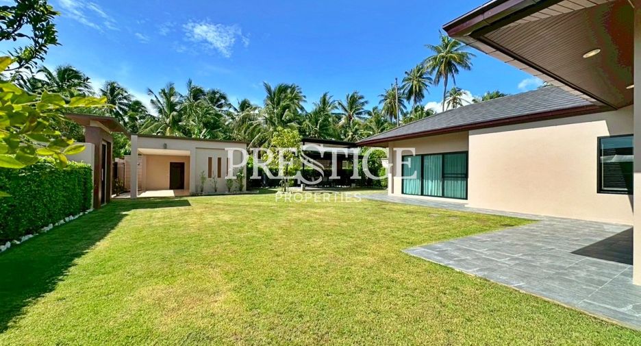Casa en alquiler de 3 habitaciones en Huay Yai, Pattaya