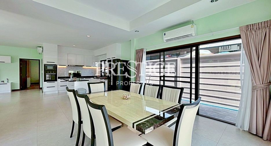 Casa en alquiler de 3 habitaciones en Huay Yai, Pattaya