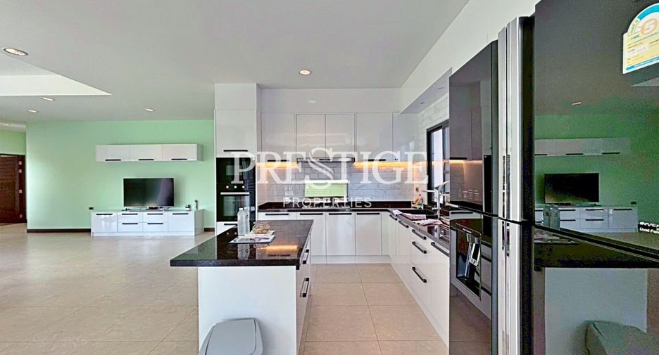 Casa en alquiler de 3 habitaciones en Huay Yai, Pattaya