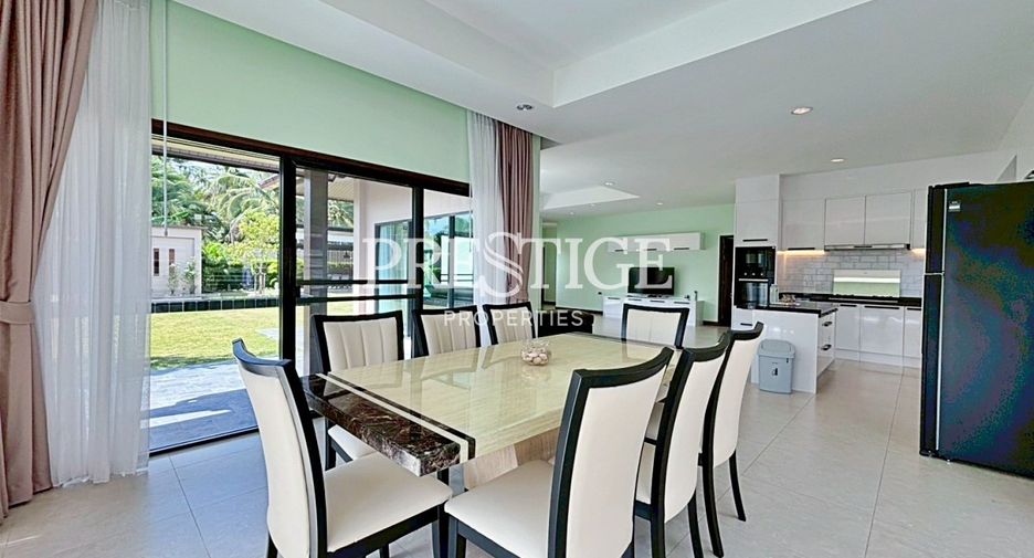 Casa en alquiler de 3 habitaciones en Huay Yai, Pattaya