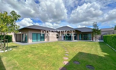 For rent 3 bedrooms house in Huay Yai, Pattaya