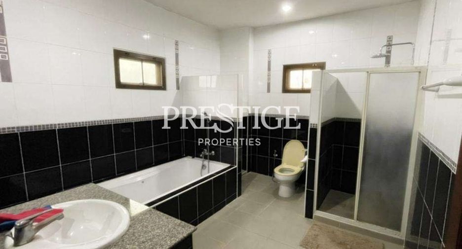 For rent 3 bedrooms house in Bang Lamung, Chonburi