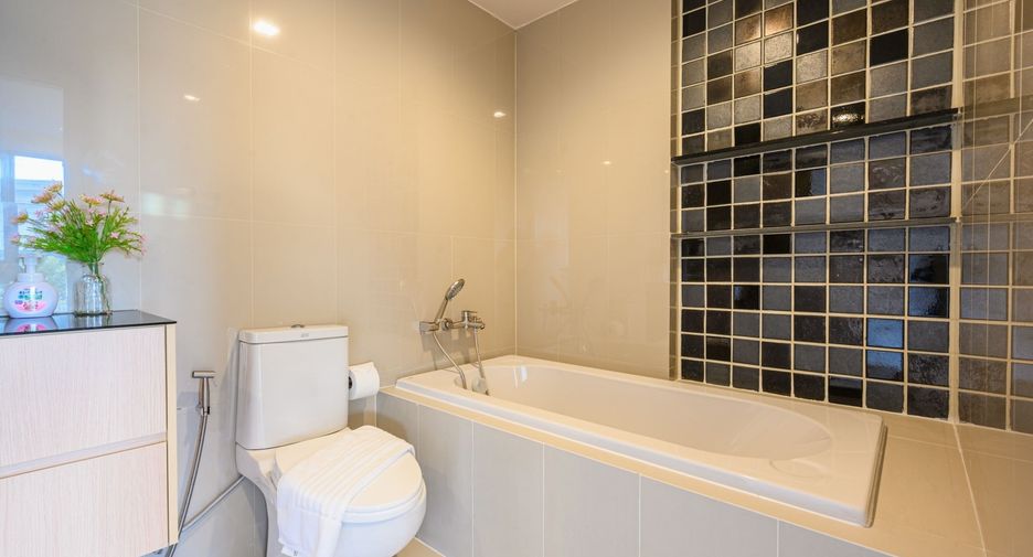For rent 2 bedrooms condo in Kathu, Phuket
